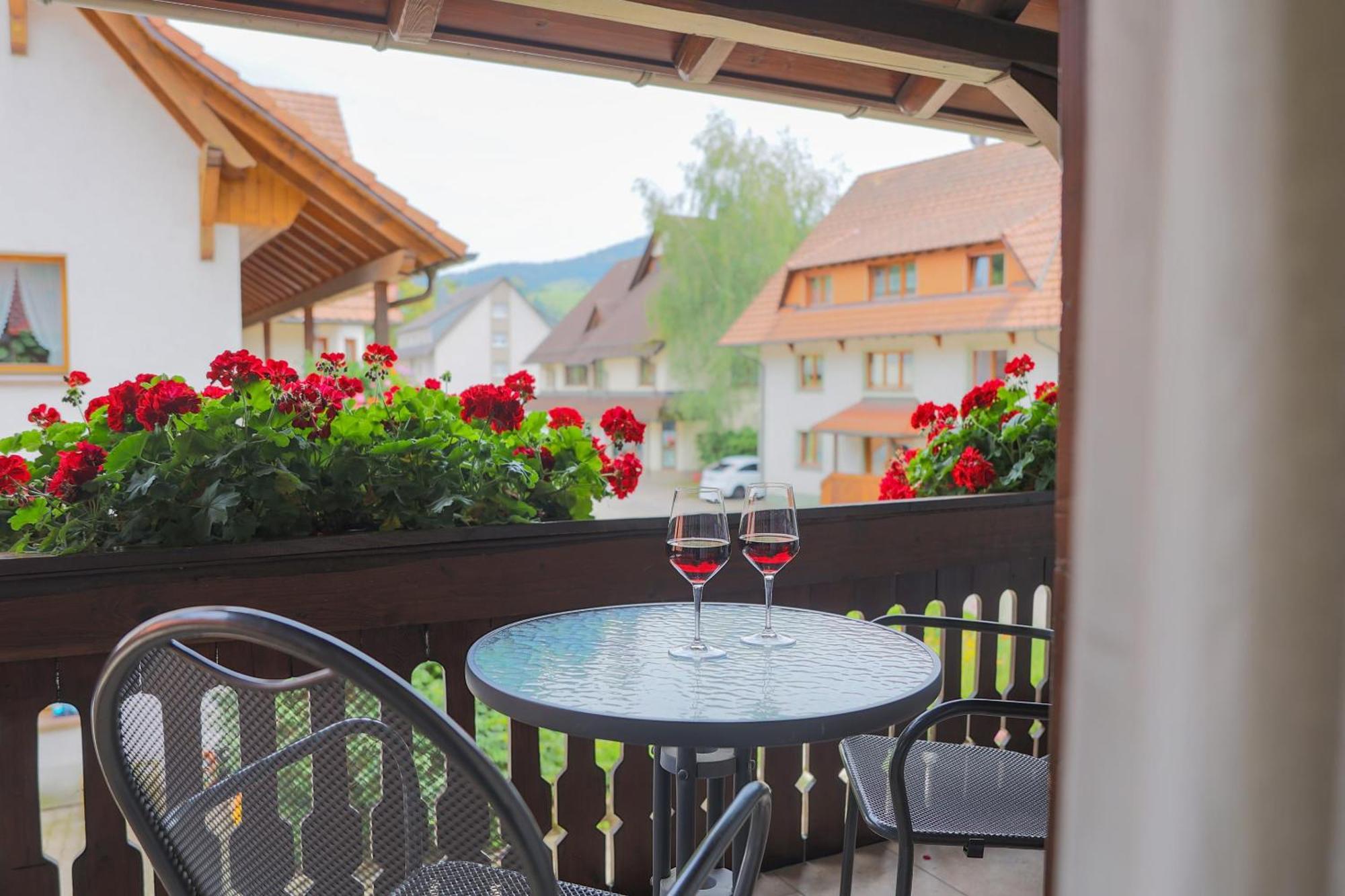 גלוטרטל Hotel-Gasthaus Goldener Engel מראה חיצוני תמונה