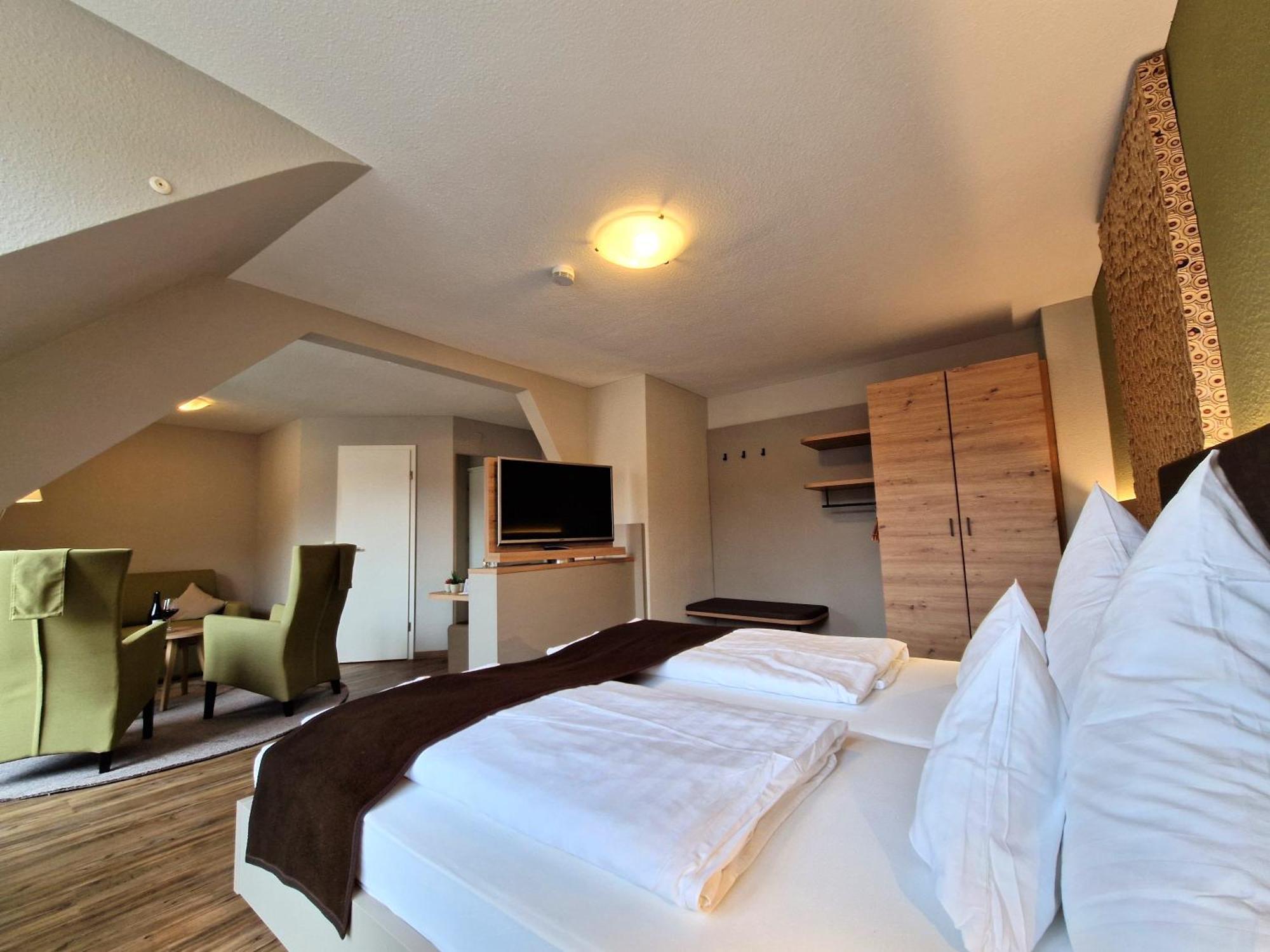 גלוטרטל Hotel-Gasthaus Goldener Engel מראה חיצוני תמונה