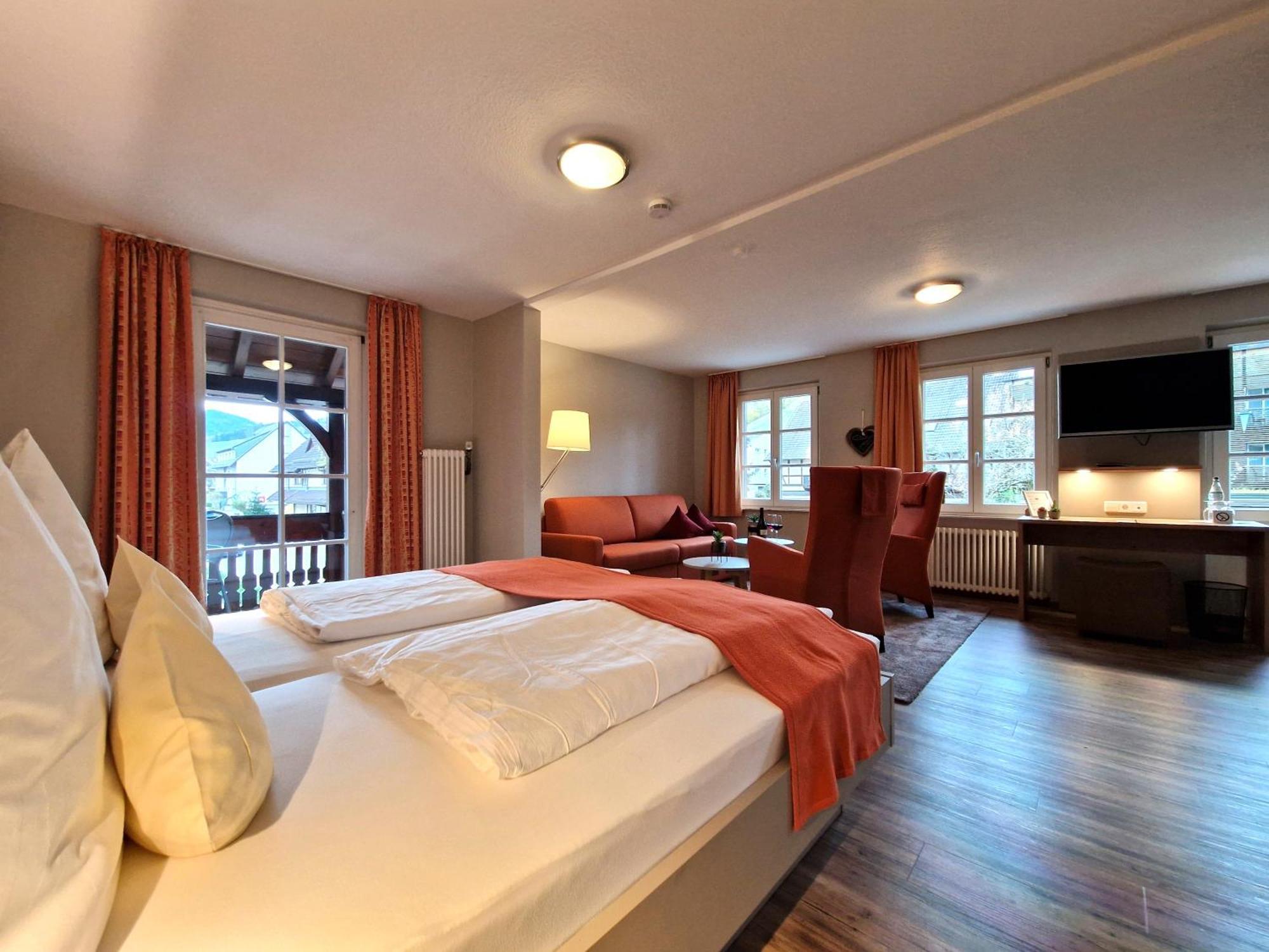גלוטרטל Hotel-Gasthaus Goldener Engel מראה חיצוני תמונה