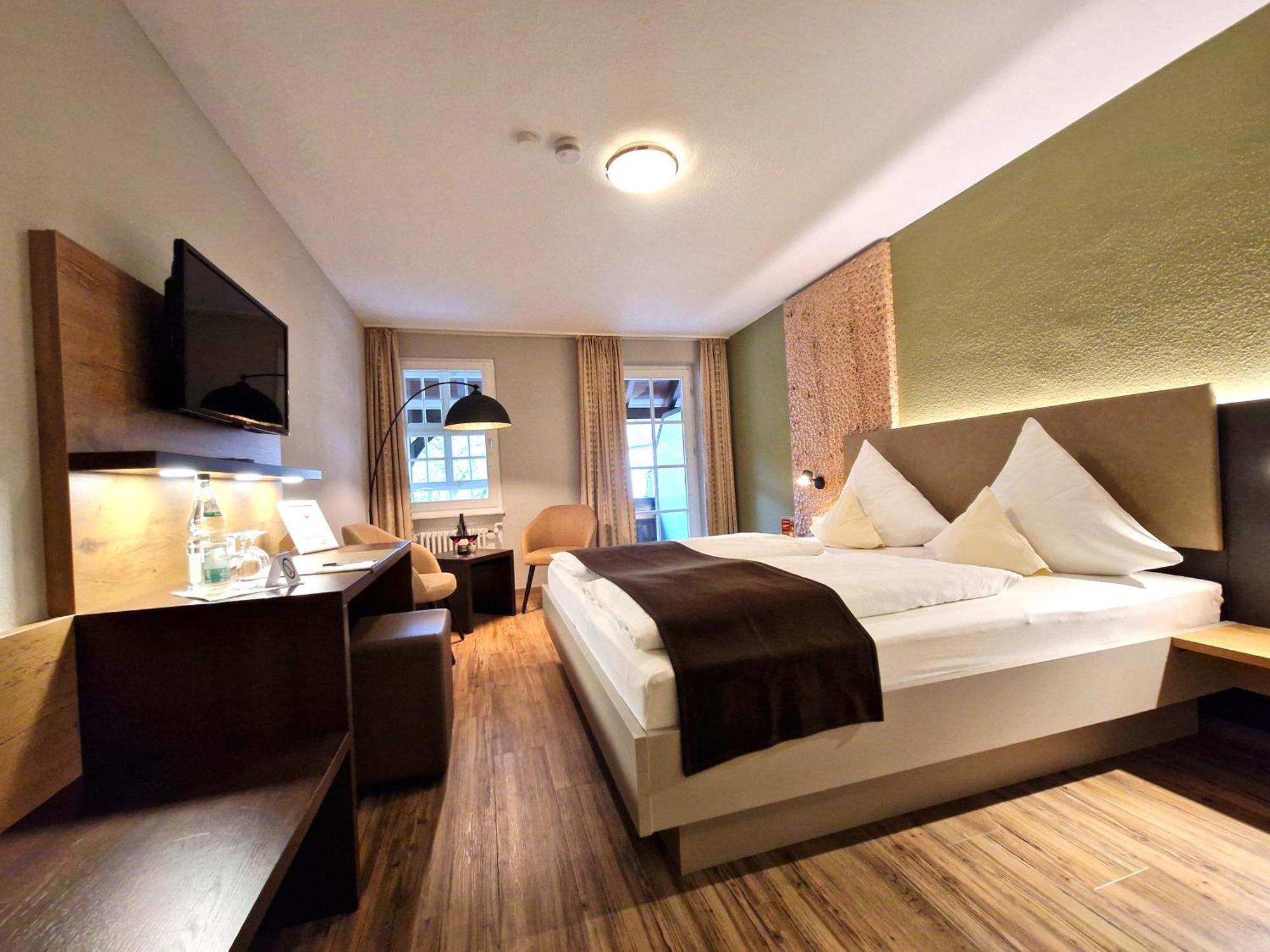 גלוטרטל Hotel-Gasthaus Goldener Engel מראה חיצוני תמונה