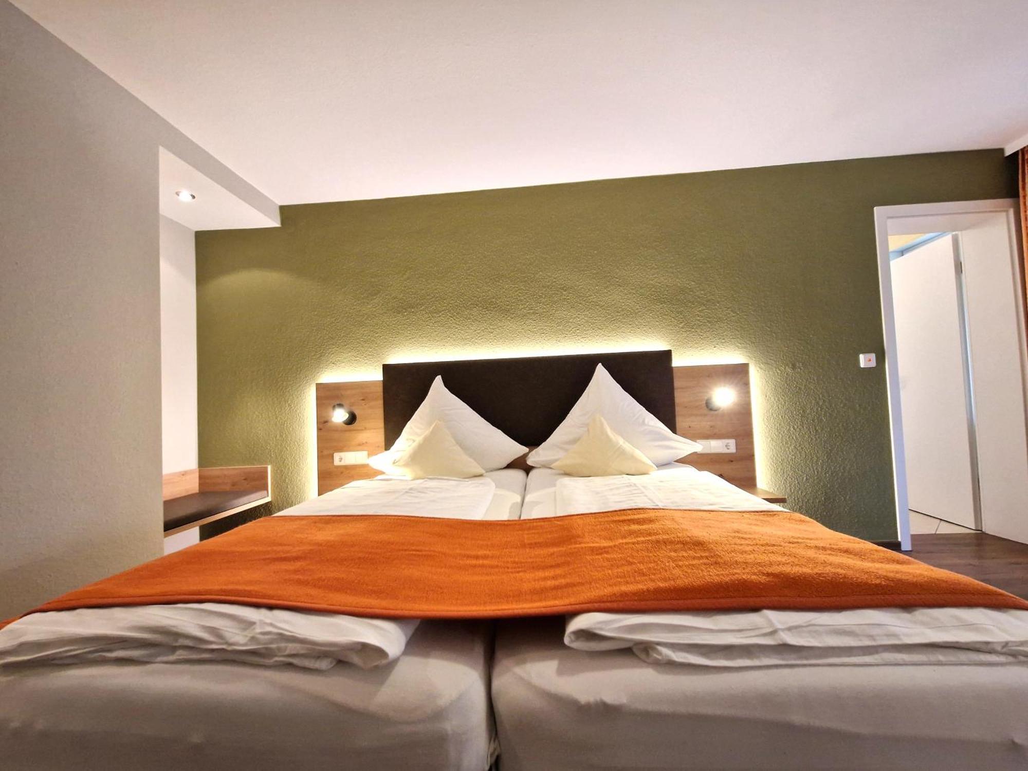 גלוטרטל Hotel-Gasthaus Goldener Engel מראה חיצוני תמונה
